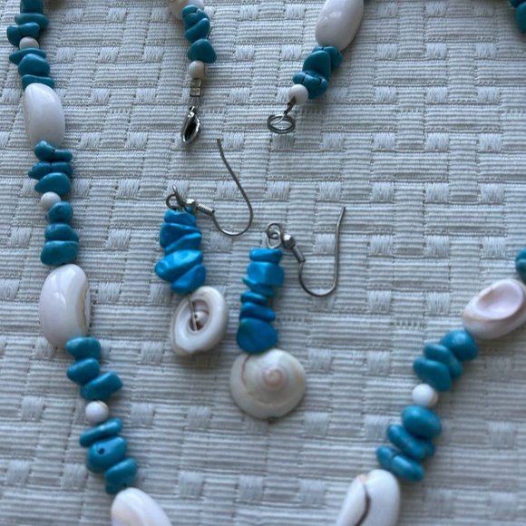 Turquoise Blue and White 3 piece Jewelry Set - Picture 4 of 6